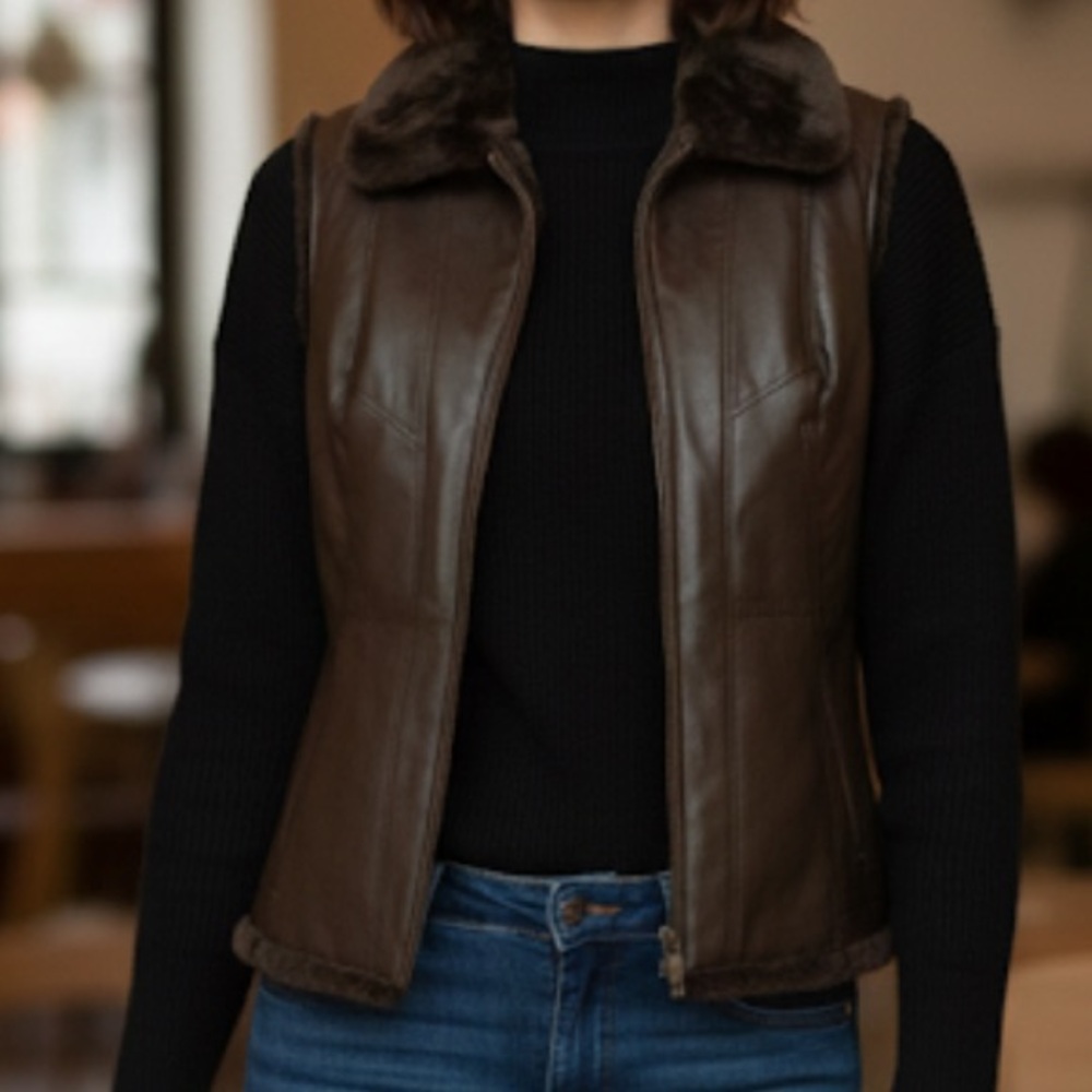 Reversible Faux Fur & Vegan Leather Vest Women's Small Chocolate Brown Full Zip